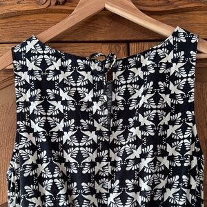 Black and White Floral Sleeveless Top